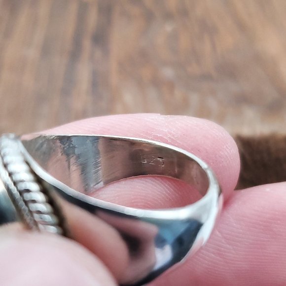 Size 7.5 925 Sterling Silver Oval Large Beautiful Moonstone Ring - Picture 6 of 10